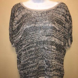 La Totalite womens medium knit top sequins short